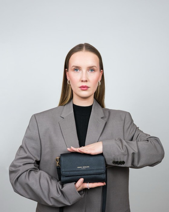 Isabel Bernard — Spec Ad